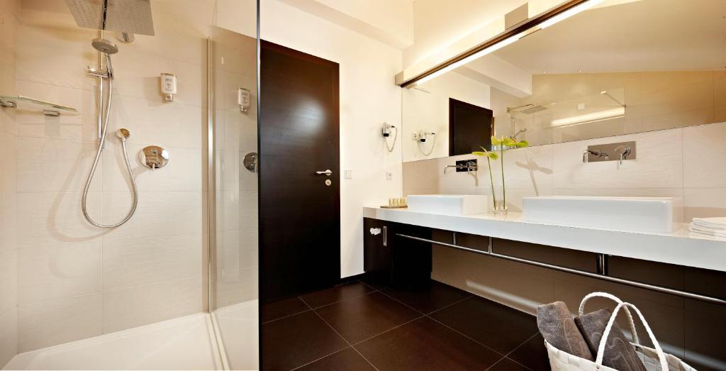 Hotel Monika Sexten Rum bild Bathroom