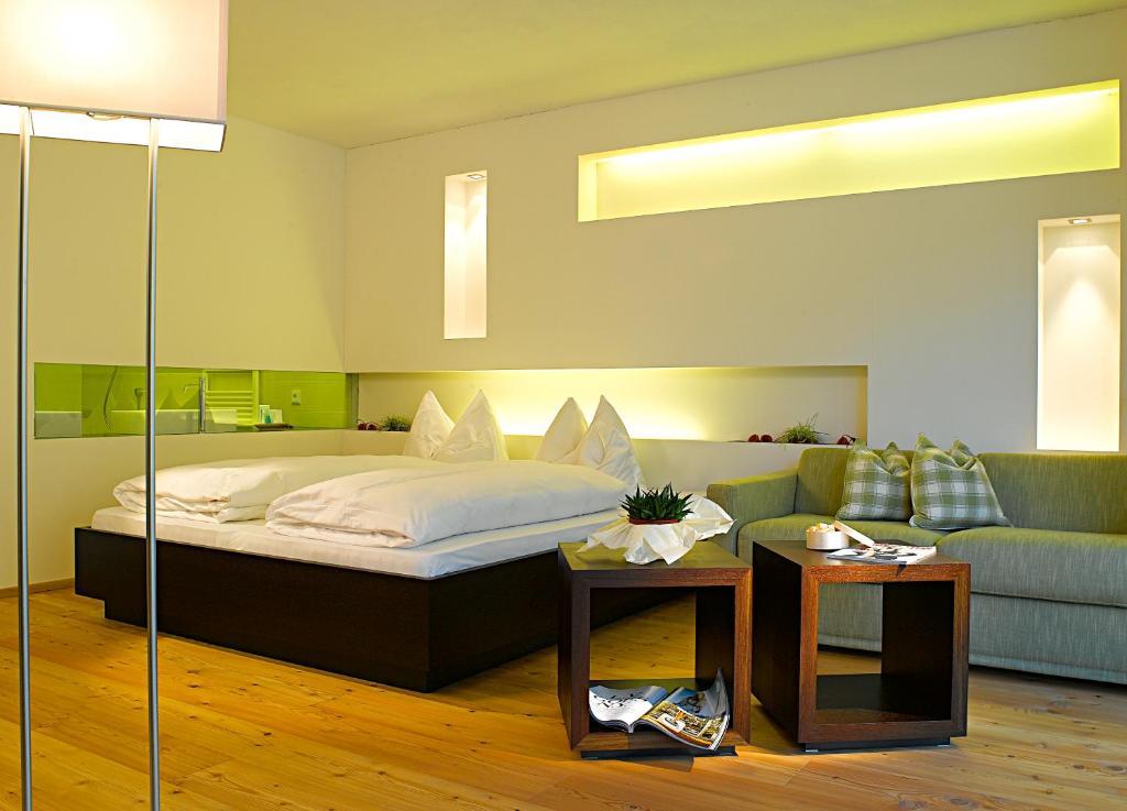 Hotel Monika Sexten Rum bild A room at the Hotel